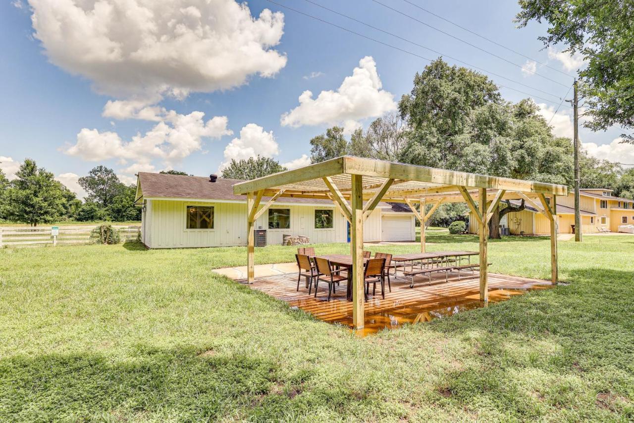 Bright Wallis Cottage With Pergola And Grill! Exterior foto